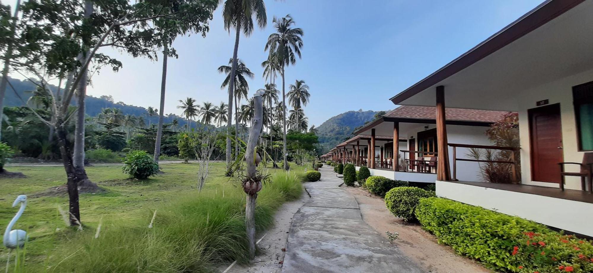 Koh Ngai Paradise Beach Bilik gambar